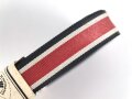Bündel Ordensband  zur Bandspange für Eisernes Kreuz 2. Klasse 1939.  Breite 15mm . In der originalen Banderole, laut dieser 20 Meter