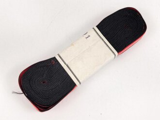 Bündel Ordensband  zur Olympia Erinnerungsmedaille 1936.  Breite 15mm . In der originalen Banderole, laut dieser  10 Meter