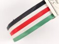 Bündel Ordensband  für die Deutsch-Italienische Erinnerungsmedaille an den Feldzug in Afrika. Breite 25mm, in der originalen Banderole, laut dieser 25 Meter