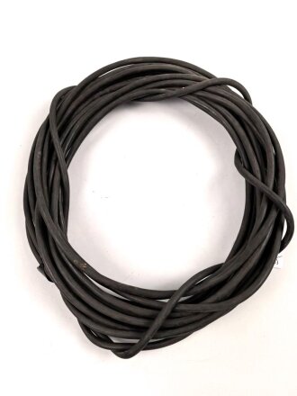 Zweipoliges Kabel mit Gummimantel. Durchmesser 6...