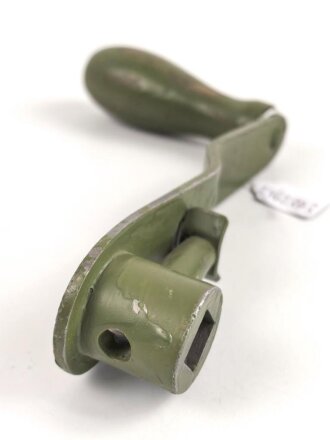Kurbel für die Kabeltrommel mit schwerem Feldkabel der Wehrmacht. Überlackiert, datiert 1939