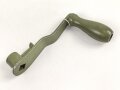 Kurbel für die Kabeltrommel mit schwerem Feldkabel der Wehrmacht. Überlackiert, datiert 1939