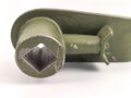 Kurbel für die Kabeltrommel mit schwerem Feldkabel der Wehrmacht. Überlackiert, datiert 1939