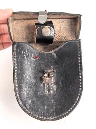 Tasche zum Kopffernhörer 33 der Wehrmacht. Guter Zustand, datiert 1941
