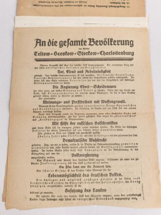 Deutsche Volkspartei, Deutsche Demokratische Partei , Sozialdemokratische Mehrheitspartei. Vier Flugblätter sowie eine Ansichtskarte der Deutschen Demokratischen Partei, neuzeitlich oben zusammengeklebt
