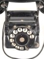 Tischfernsprecher datiert 1943 mit WaA Abnahme. Ungewöhnliches Modell mit Metallkorpus. Funktion nicht geprüft