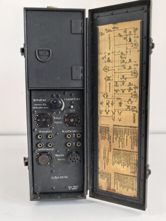 Lichtsprechgerät 60/80 Wehrmacht. Um 1941 im Einsatz, insgesamt wurde etwa 600 Geräte produziert. Guter Zustand, Funktion nicht geprüft. Rarität