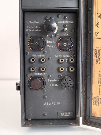 Lichtsprechgerät 60/80 Wehrmacht. Um 1941 im Einsatz, insgesamt wurde etwa 600 Geräte produziert. Guter Zustand, Funktion nicht geprüft. Rarität