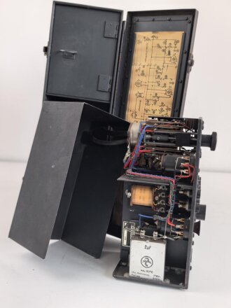 Lichtsprechgerät 60/80 Wehrmacht. Um 1941 im Einsatz, insgesamt wurde etwa 600 Geräte produziert. Guter Zustand, Funktion nicht geprüft. Rarität