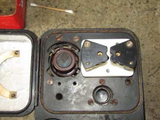 Lichtsprechgerät 60/80 Wehrmacht. Um 1941 im Einsatz, insgesamt wurde etwa 600 Geräte produziert. Optischer Kopf innen defekt, siehe Fotos, Funktion nicht geprüft. Rarität