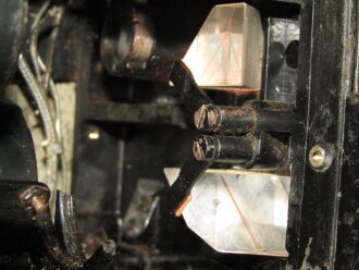 Lichtsprechgerät 60/80 Wehrmacht. Um 1941 im Einsatz, insgesamt wurde etwa 600 Geräte produziert. Optischer Kopf innen defekt, siehe Fotos, Funktion nicht geprüft. Rarität