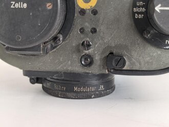 Lichtsprechgerät 80 Wehrmacht. Optischer Sender / Empfänger.  Hersteller blc für Carl Zeiss Jena. Optisch einwandfrei, Originallack, Funktion nicht geprüft. Im passenden Lederbehälter, dieser datiert 1940