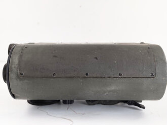 Lichtsprechgerät 80 Wehrmacht. Optischer Sender / Empfänger.  Hersteller blc für Carl Zeiss Jena. Optisch einwandfrei, Originallack, Funktion nicht geprüft. Im passenden Lederbehälter, dieser datiert 1940