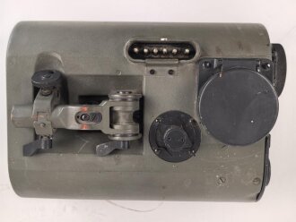 Lichtsprechgerät 80 Wehrmacht. Optischer Sender / Empfänger.  Hersteller blc für Carl Zeiss Jena. Optisch einwandfrei, Originallack, Funktion nicht geprüft. Im passenden Lederbehälter, dieser datiert 1940