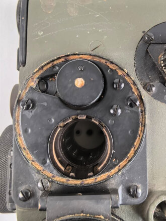Lichtsprechgerät 80 Wehrmacht. Optischer Sender / Empfänger.  Hersteller blc für Carl Zeiss Jena. Optisch einwandfrei, Originallack, Funktion nicht geprüft. Im passenden Lederbehälter, dieser datiert 1940