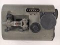 Lichtsprechgerät 80 Wehrmacht. Optischer Sender / Empfänger.  Hersteller blc für Carl Zeiss Jena. Optisch einwandfrei, Originallack, Funktion nicht geprüft. Im passenden Lederbehälter, dieser datiert 1940