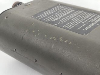 Lichtsprechgerät 80 Wehrmacht. Hersteller  Carl Zeiss Jena 1938. Optisch einwandfrei, Originallack, Funktion nicht geprüft. Im passenden Behälter, diesem fehlt ein Metallbeschlag um den zweiten verschluss zu halten sowie die beiden seitlichen D-Ringe.