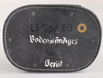 Lichtsprechgerät 80 Wehrmacht. Hersteller  Carl Zeiss Jena 1938. Optisch einwandfrei, Originallack, Funktion nicht geprüft. Im passenden Behälter, diesem fehlt ein Metallbeschlag um den zweiten verschluss zu halten sowie die beiden seitlichen D-Ringe.