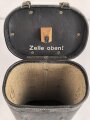 Lichtsprechgerät 80 Wehrmacht. Hersteller  Carl Zeiss Jena 1938. Optisch einwandfrei, Originallack, Funktion nicht geprüft. Im passenden Behälter, diesem fehlt ein Metallbeschlag um den zweiten verschluss zu halten sowie die beiden seitlichen D-Ringe.