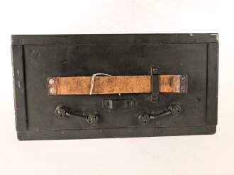 Lichtsprechgerät 80 Wehrmacht. Tornister Ober- und Unterteil in der jeweils 3.Ausführung. Der Verstärker von 1941. Originallack ? Funktion nicht geprüft