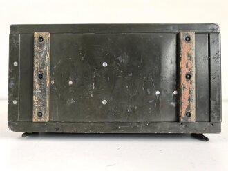 Lichtsprechgerät 80 Wehrmacht. Tornister Ober- und Unterteil in der jeweils 3.Ausführung. Der Verstärker von 1941. Originallack ? Funktion nicht geprüft
