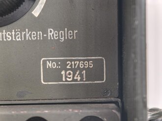 Lichtsprechgerät 80 Wehrmacht. Tornister Ober- und Unterteil in der jeweils 3.Ausführung. Der Verstärker von 1941. Originallack ? Funktion nicht geprüft