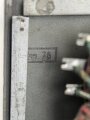 Lichtsprechgerät 80 Wehrmacht. Tornister Ober- und Unterteil in der jeweils 3.Ausführung. Der Verstärker von 1941. Originallack ? Funktion nicht geprüft