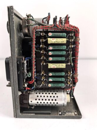 Lichtsprechgerät 80 Wehrmacht. Tornister Ober- und Unterteil in der jeweils 3.Ausführung. Der Verstärker von 1940. Originallack , ungereinigt, die Verschlüsse der Deckel neuzeitlich ergänzt. Funktion nicht geprüft