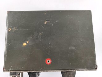 Lichtsprechgerät 80 Wehrmacht. Tornister Ober- und Unterteil in der jeweils 3.Ausführung. Der Verstärker von 1940. Originallack , ungereinigt, die Verschlüsse der Deckel neuzeitlich ergänzt. Funktion nicht geprüft