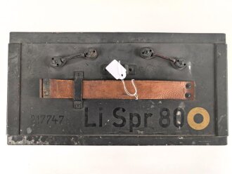 Lichtsprechgerät 80 Wehrmacht. Tornister Ober- und Unterteil in der jeweils 3.Ausführung. Der Verstärker von 1940. Originallack , ungereinigt, die Verschlüsse der Deckel neuzeitlich ergänzt. Funktion nicht geprüft