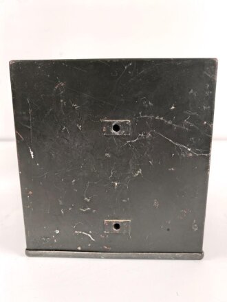 Lichtsprechgerät 80 Wehrmacht. Tornister Ober- und Unterteil in der jeweils 3.Ausführung. Der Verstärker von 1940. Originallack , ungereinigt, die Verschlüsse der Deckel neuzeitlich ergänzt. Funktion nicht geprüft