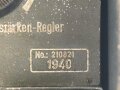 Lichtsprechgerät 80 Wehrmacht. Tornister Ober- und Unterteil in der jeweils 3.Ausführung. Der Verstärker von 1940. Originallack , ungereinigt, die Verschlüsse der Deckel neuzeitlich ergänzt. Funktion nicht geprüft