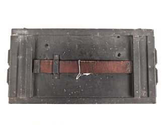 Lichtsprechgerät 80 Wehrmacht. Tornister Unterteil in der 3.Ausführung. Originallack,die Halteriemen neuzeitlich ergänzt