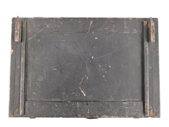 Lichtsprechgerät 80 Wehrmacht. Tornister Unterteil in der 3.Ausführung. Originallack,die Halteriemen neuzeitlich ergänzt