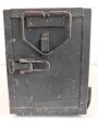 Lichtsprechgerät 80 Wehrmacht. Tornister Unterteil in der 3.Ausführung. Originallack,die Halteriemen neuzeitlich ergänzt