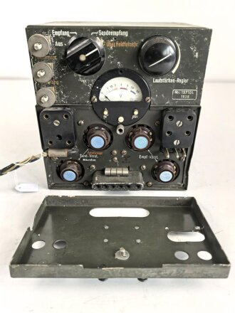 Lichtsprechgerät 80 Wehrmacht. Verstärker von 1938. Originallack, ungereinigtes Stück, Funktion nicht geprüft