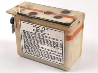 Sammler 2 B 19 ( Bleisammler ) Wehrmacht. Datiert 1943, gehört unter anderem in den Batterietornister 1. Ausführung zum Lichtsprechgerät 80. Guter Zustand