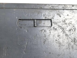 Lichtsprechgerät 80 Wehrmacht. Gehäusedeckel zum Tornister Unterteil in der  1. und 2. Ausführung. Überlackiertes Stück