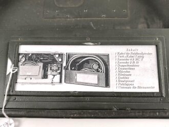 Lichtsprechgerät 80 Wehrmacht. Gehäusedeckel zum Tornister Unterteil in der  1. und 2. Ausführung. Vermutlich überlackiertes Stück,  Inhaltverzeichnis für die 1. Ausführung als Fotokopie