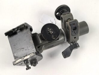 Lichtsprechgerät 80 Wehrmacht. "Gestellaufsatzstück " für ganz frühe Geräte um die Optik mit dem Gedstell zu Verbinden. Ab etwa 1937 nicht mehr produziert, das die Optiken von Hause aus mit einer Aufnahme versehen waren.