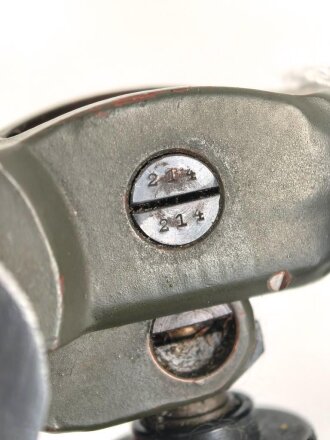 Lichtsprechgerät 80 Wehrmacht. "Gestellaufsatzstück " für ganz frühe Geräte um die Optik mit dem Gedstell zu Verbinden. Ab etwa 1937 nicht mehr produziert, das die Optiken von Hause aus mit einer Aufnahme versehen waren.