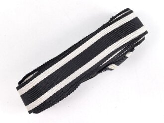 Preussen, Band für die Bandspange für Eisernes Kreuz 2. Klasse 1914. Breite 15mm, sie erhalten jeweisl 10cm von der Rolle abgeschnitten