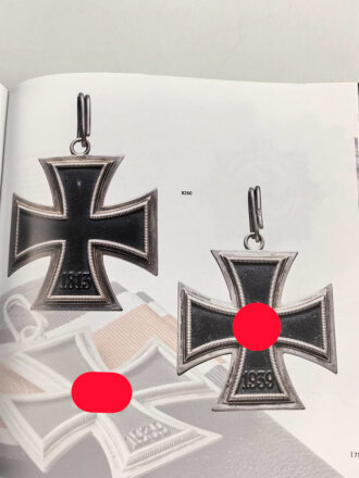 Auktionskatalog "Hermann Historica  23.Mai 2026" - Orden und Militaria ab 1919, leicht gebraucht