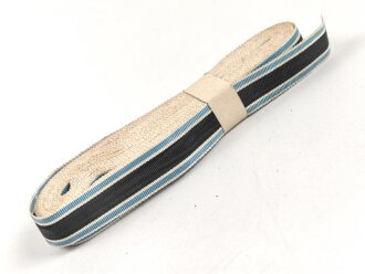 Bayern, Ordensband zur Bandspange der Militär Verdienst Medaille in silber. Breite 15mm, sie erhalten je 10cm von der Rolle abgeschnitten