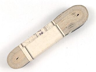 Bayern, Bündel Ordensband zur Bandspange der Militär Verdienst Medaille in silber. Breite 15mm, in der originalen Banderole, laut dieser 10 Meter