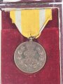 Sachsen Königreich, Friedrich August Medaille in bronze. Am Band, im  Etui