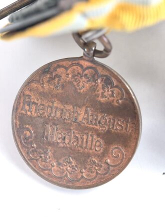 Baden / Sachsen. Ordenspange eines tapferen Kämpfers im 1. Weltkrieg, Silberne Verdienstmedaille, Eisernes Kreuz 2. Klasse 1914, Friedrich August Medaille in bronze