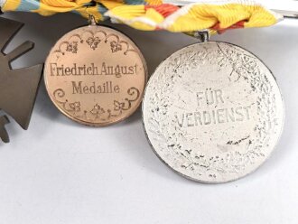 Baden / Sachsen. Ordenspange eines tapferen Kämpfers im 1. Weltkrieg, Silberne Verdienstmedaille, Friedrich August Medaille in bronze, Ehrenkreuz für Frontkämpfer. Vermutlich fehlt vorne ein Eisernes Kreuz  2. Klasse 1914
