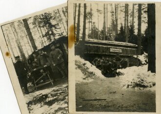 1. Weltkrieg, zwei Fotos von Feldgrauen, einmal mit Feldfernsprecher, Maße 9 x 10,5 cm