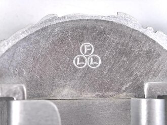 Kriegsmarine Schloß für die Paradefeldbinde der Beamten. Aluminium 60mm. Ungetragenes Stück aus altem Herstellerbestand
